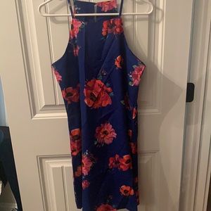 Navy Flower Dress 🌺